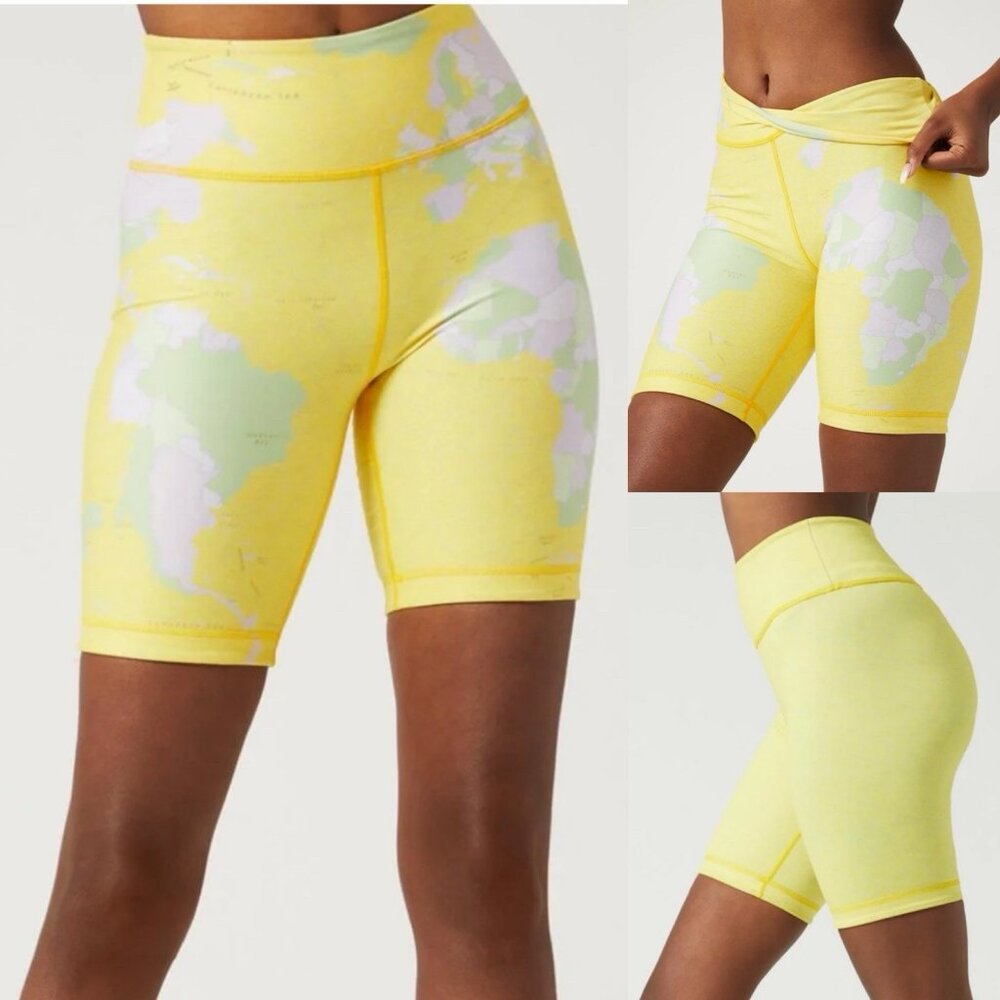 Wear it to Heart Kurt Reversible Biker Shorts Size Medium High Waist Compass Map